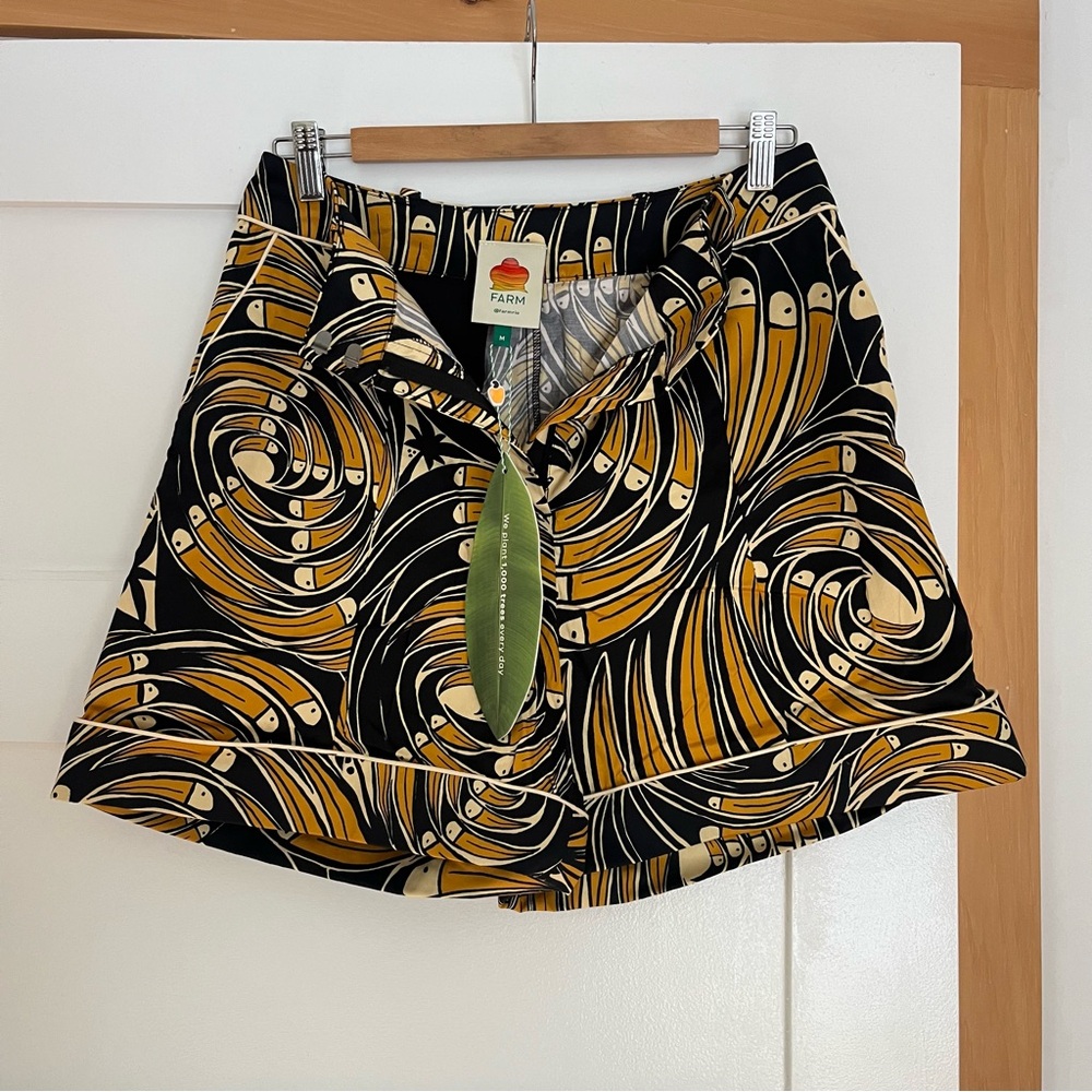NWT Farm Rio toucan spiral shorts